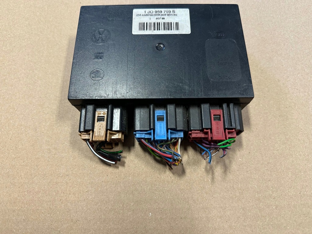 фото №1, Seat toledo ii модуль комфорту роз'єми 1j0959799s