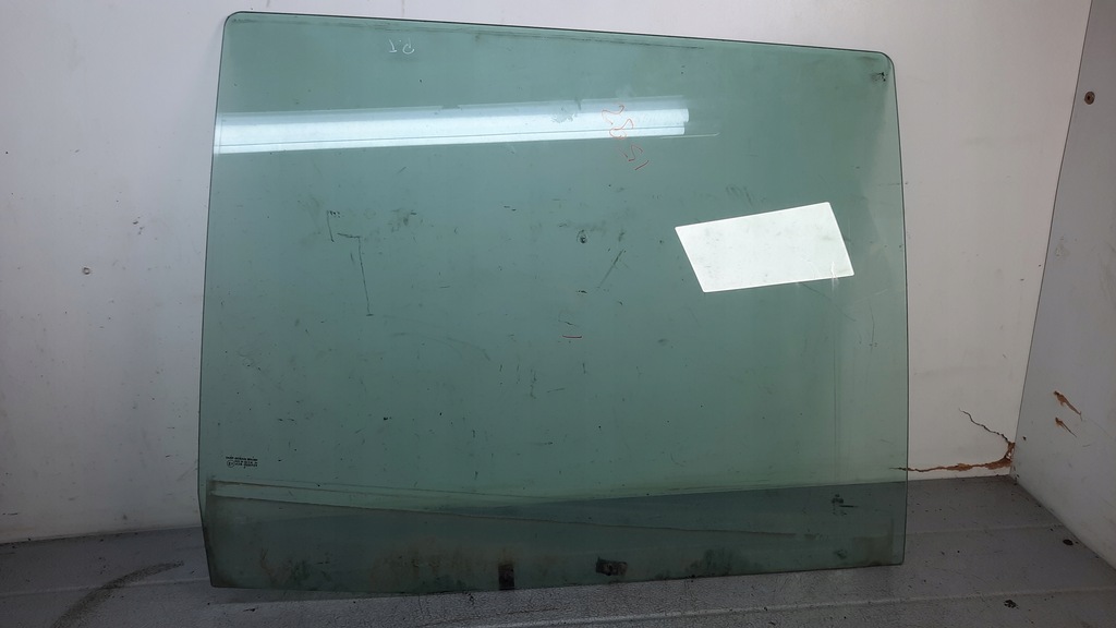 фото №1, Стекло дверь правый задняя peugeot 807 04r