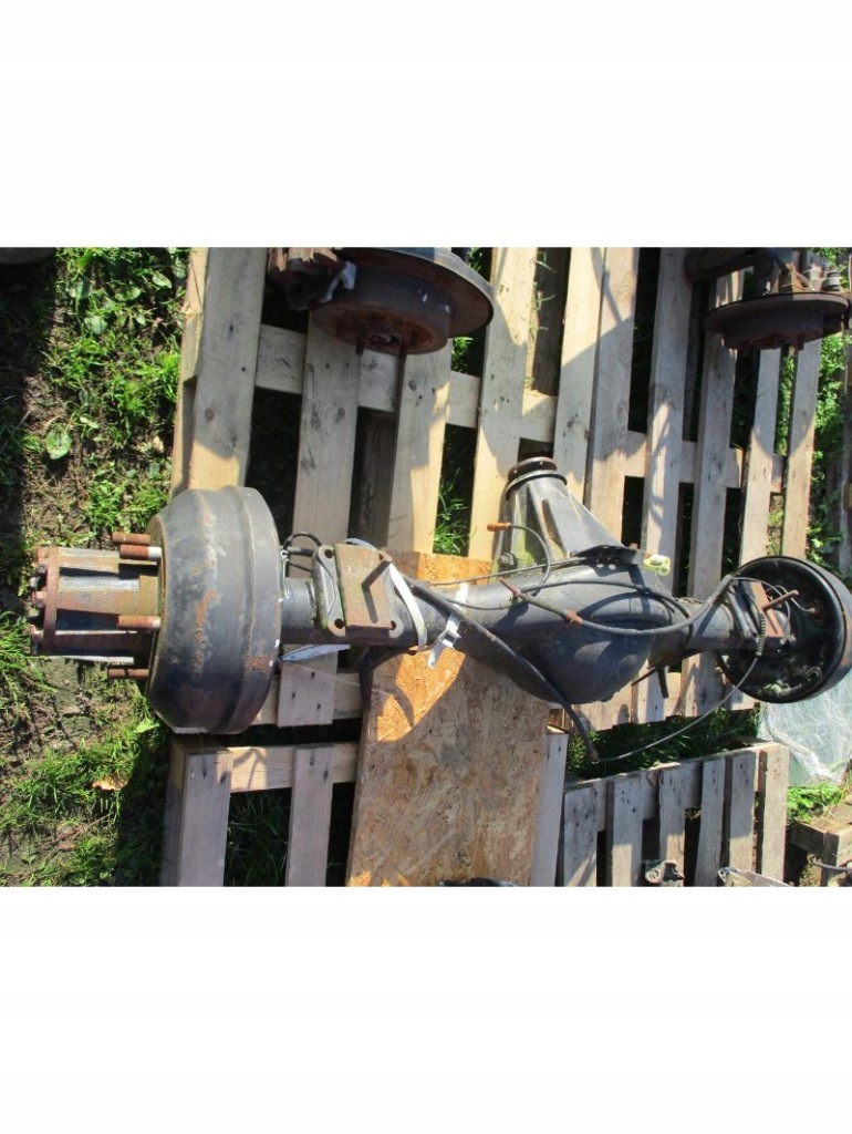 фото №1, Балка підвіска міст задня nissan atleon cabstar