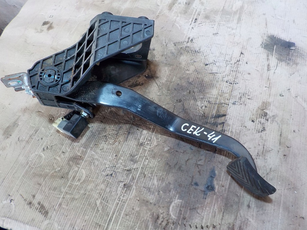 фото №1, Педаль тормоза ceed 09r.