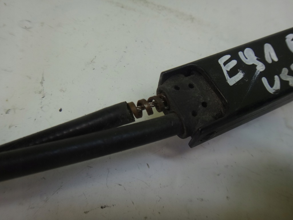 фото №4, Трос капот bmw e90 e91 europa