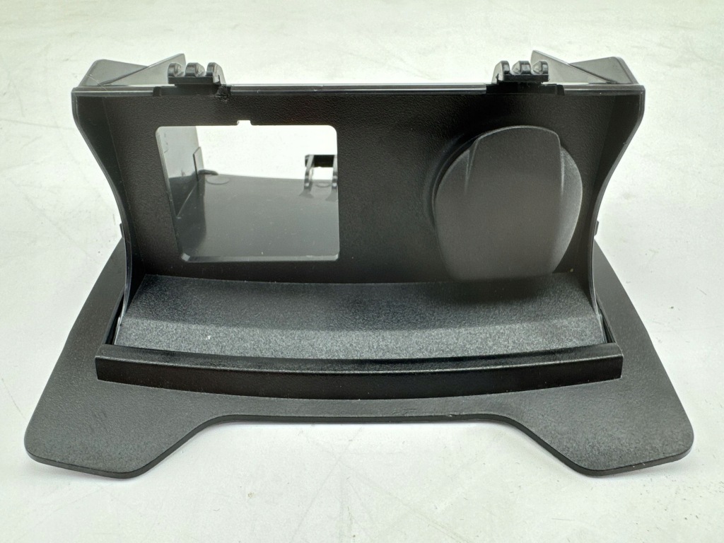 Mercedes-benz eqc 2022 другое запчасти салона автомобиля с Разборки