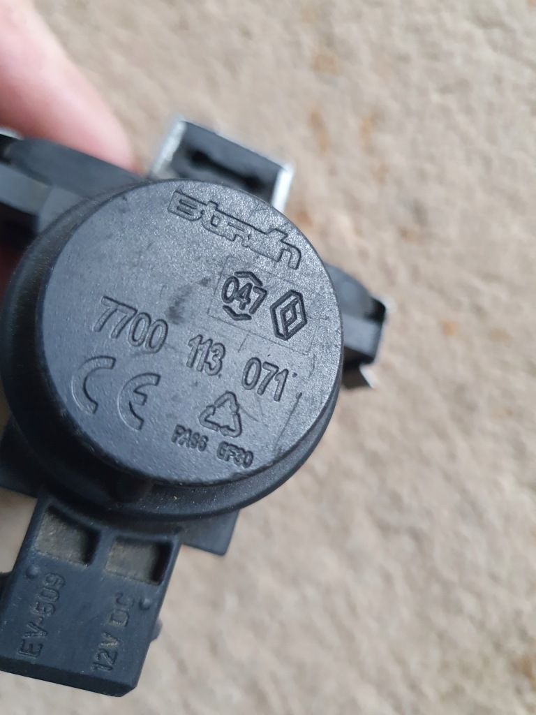 фото №3, Клапан турбины 1.9dci 2.0 dci renault оригинал 7700113071