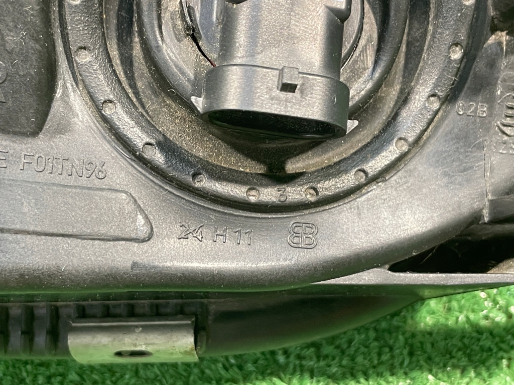 Mercedes e-klasa w211 противотуманная фара правый перед передний 154826-00 Оригинал