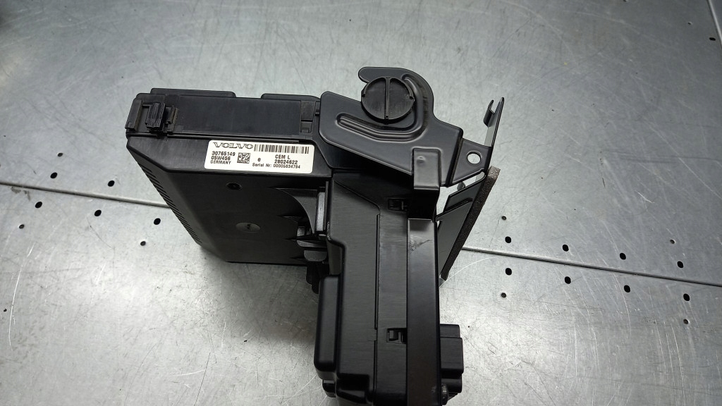фото №1, Модуль комфорта volvo v70 ii lift 05r 30765149