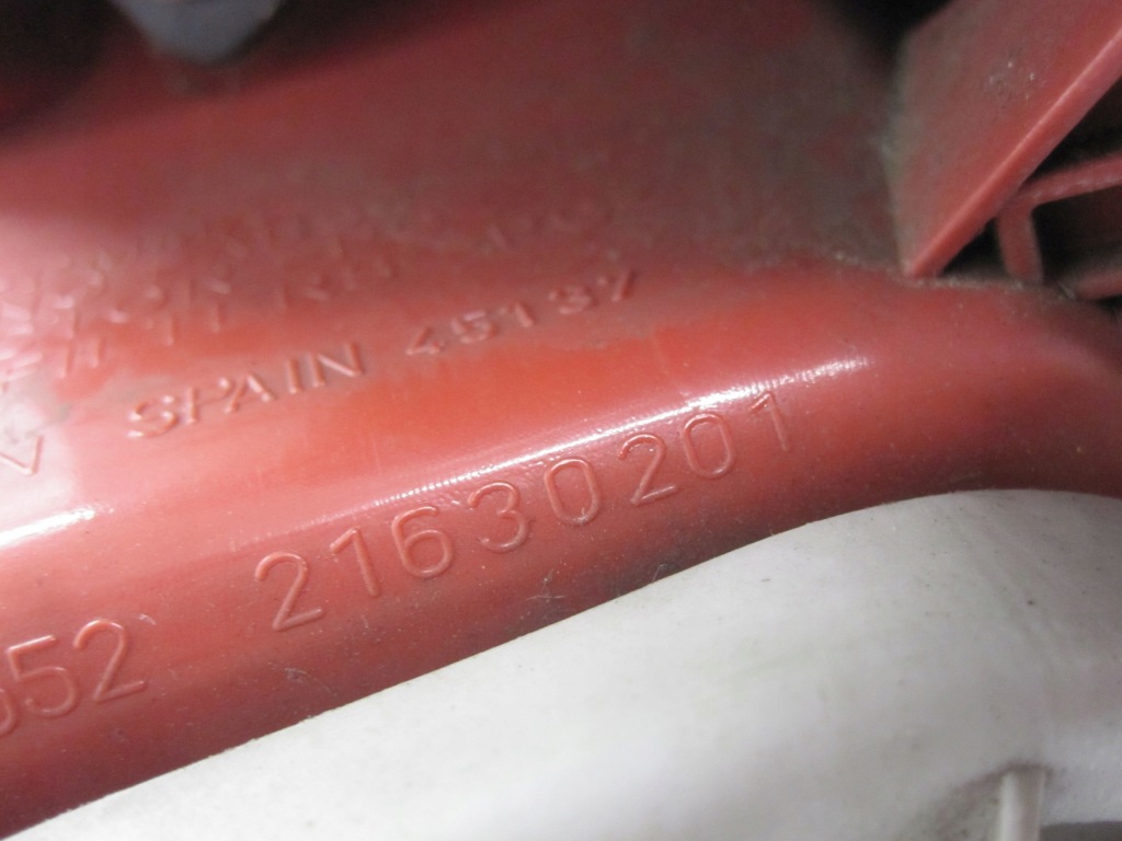 Opel meriva b 12r лампа права задній 21630201 Недорого