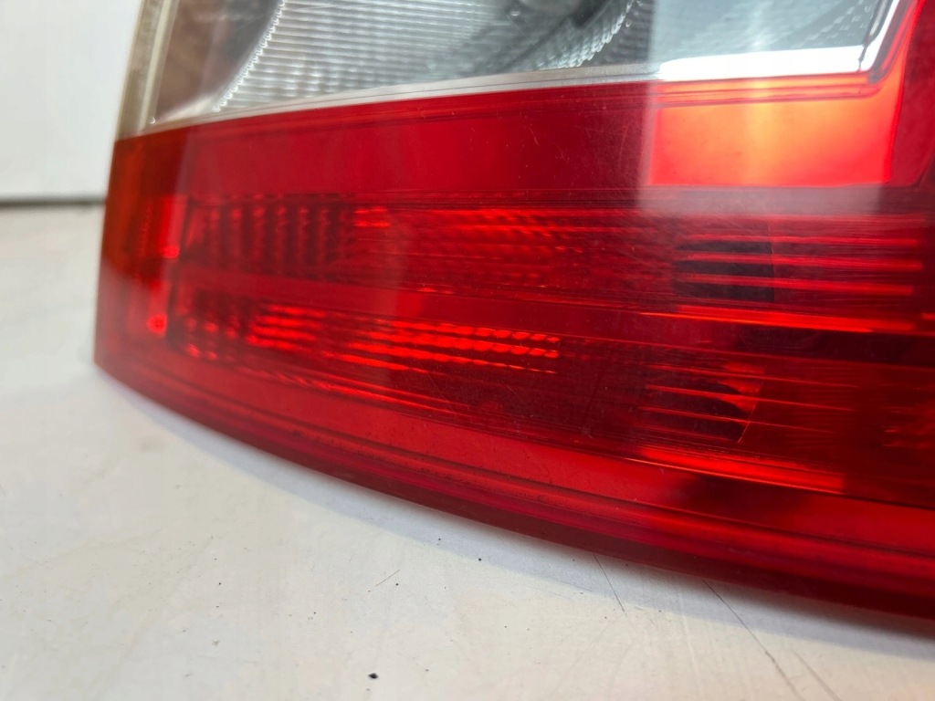 фото №9, Лампа задня задня права w крила skoda octavia iii sedan