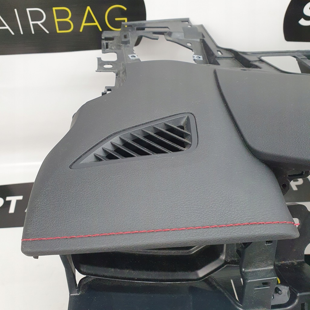 фото №7, Corolla e21 панель приладів консоль подушки безпеки ремені подушка безпеки