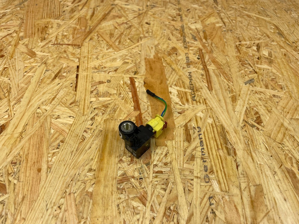 фото №6, Датчик удара ударный штекер vw id.3 id3 id.4 id4 1ea959345b