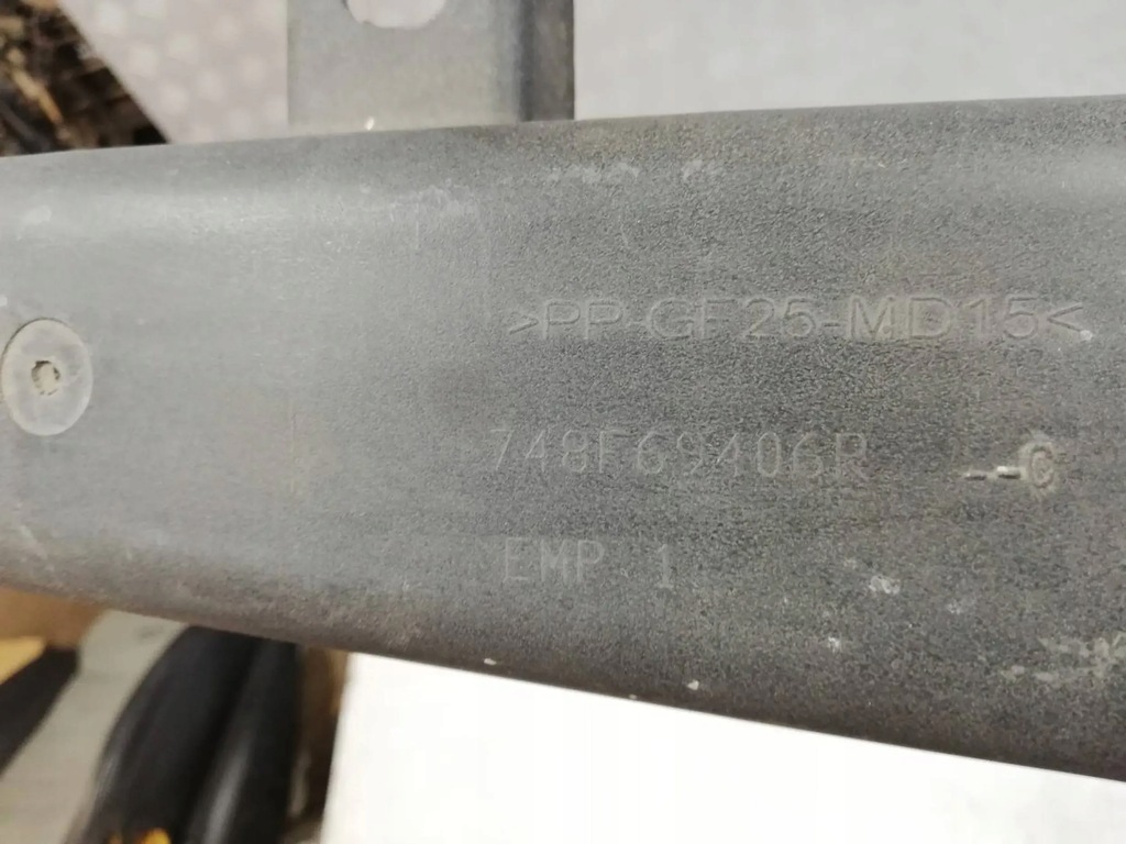 фото №6, Напрямна кронштейн бампера задня 748f69406r renault zoe i