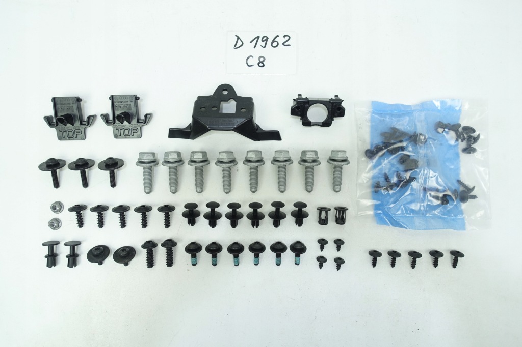 фото №1, Набор винт крепление бампера перед audi a3 8y