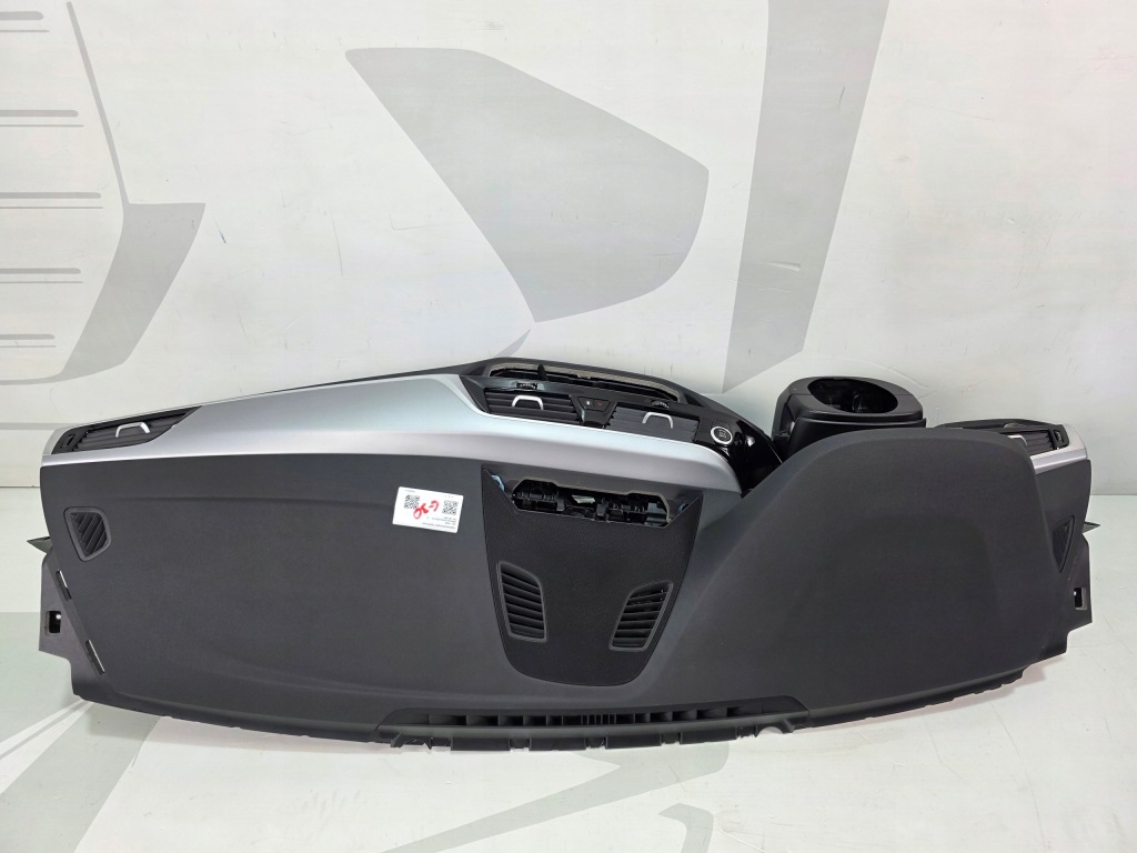 Купити Панель приладів панель  bmw 5 g30 нова оригінальна