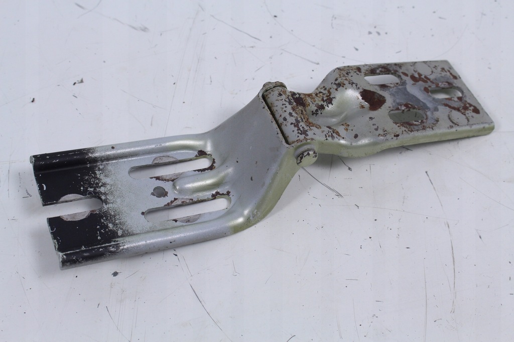 фото №3, Петля двері bmw 6 e24 628