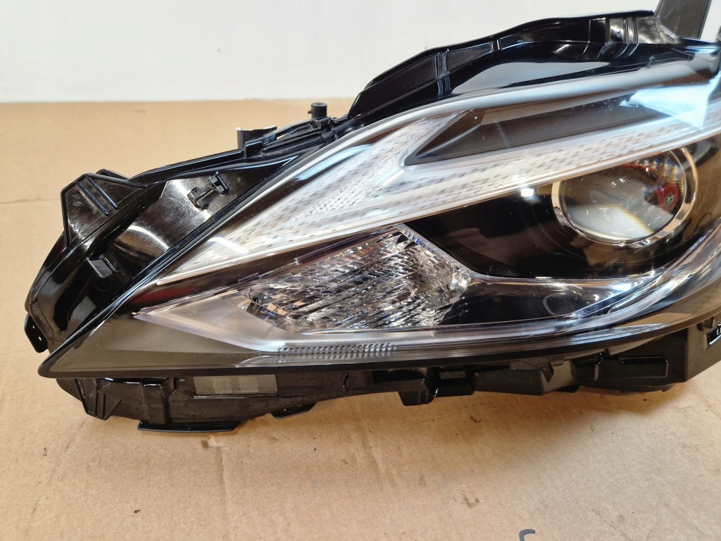 Lexus ct200h рестайлинг  фара передняя левая перед full led Цена