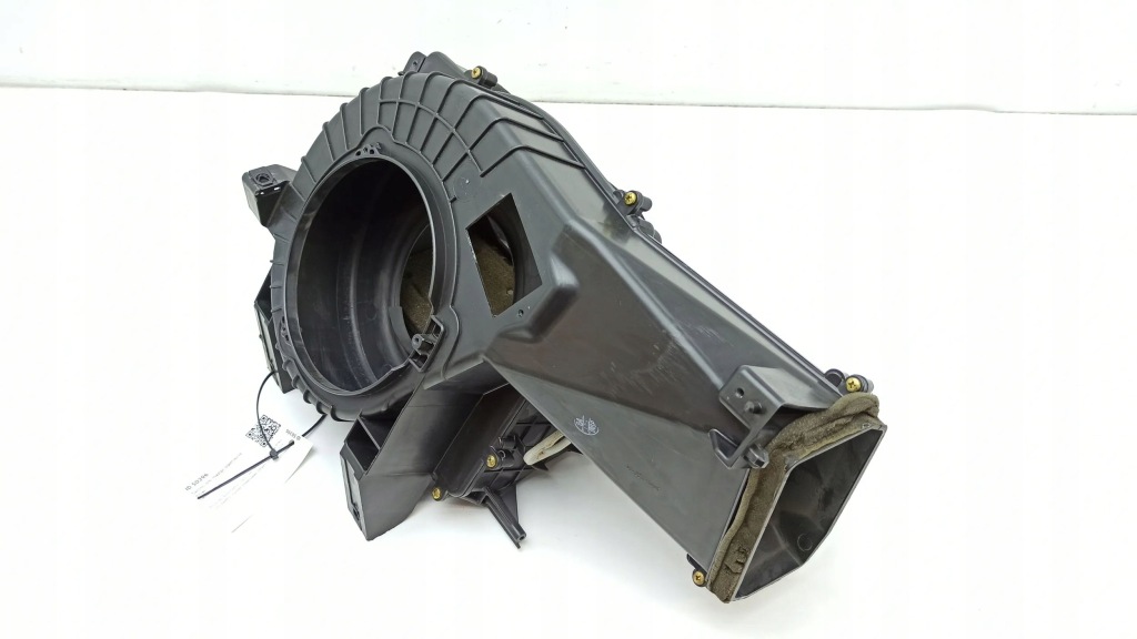 Корпус отопителя правая сторона cadillac srx 25772228 Оригинал