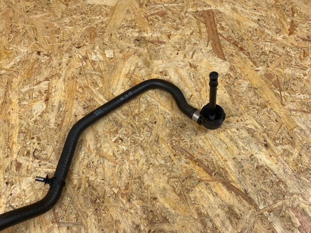 Купити Патрубок труба шланг води mercedes w177 w247 w118 a1775014300