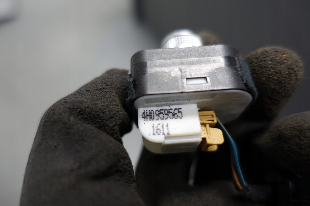 фото №5, Audi a8 s8 жгут дверь переключатель окон зеркал