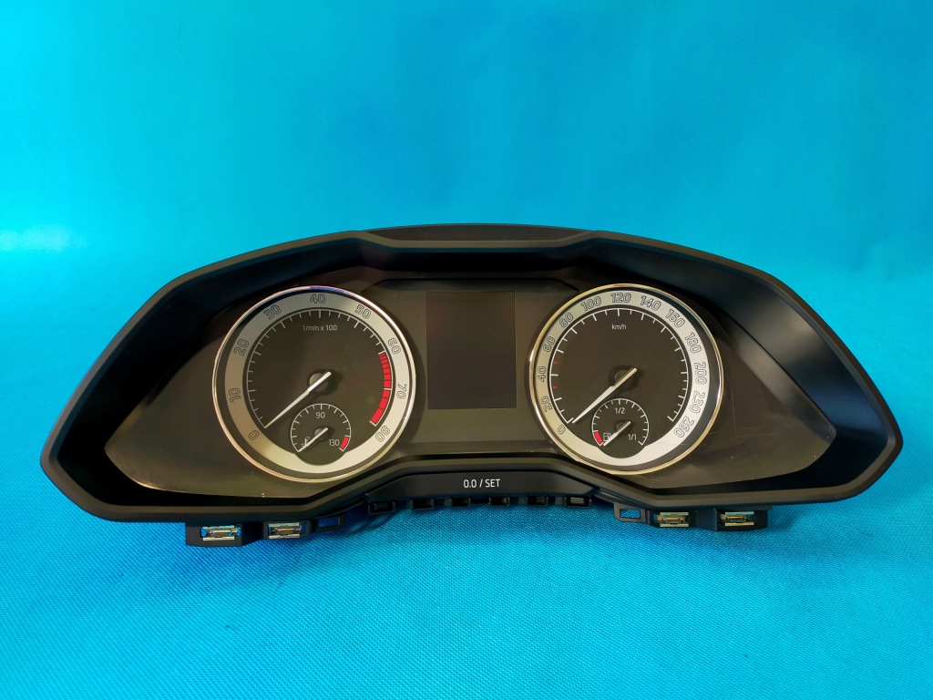 фото №1, Skoda superb 3 iii fl 2.0 fsi 200kw 2020 r приборная панель счетчик 3v0920710e