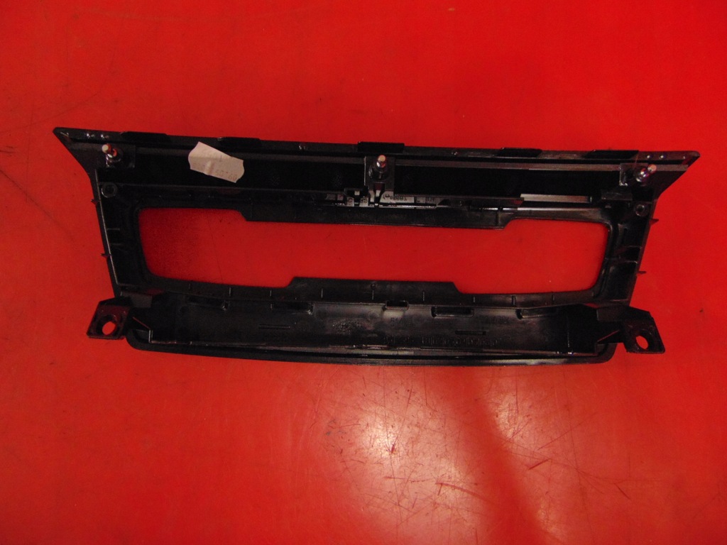 фото №6, Bmw 2 f46 f45 защита рамка панель радио блеск