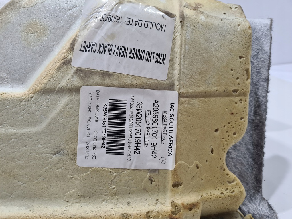 фото №7, Mercedes c-klasa w205 коврик обшивка левый перед sedan