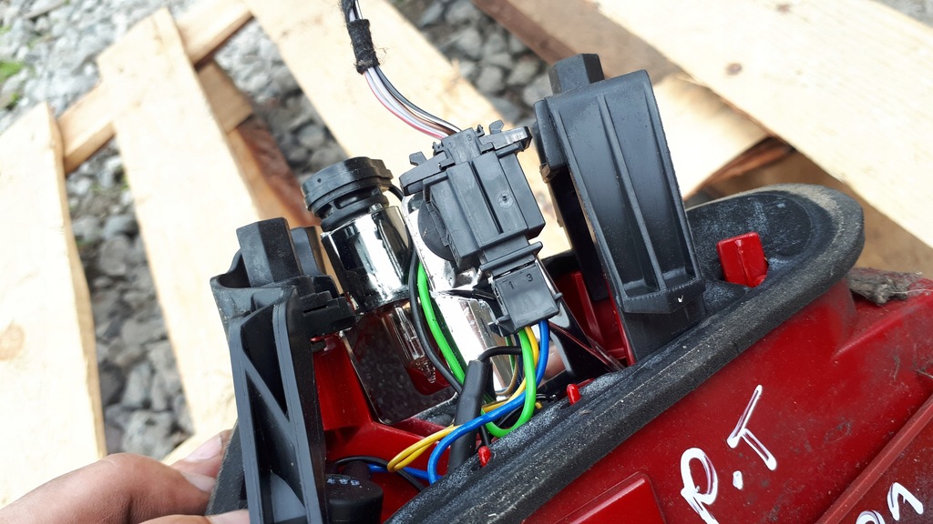 фото №7, A5 8t лампа led права задня w кришка 8t0945094a