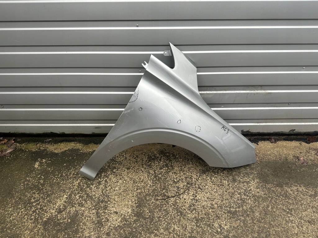 фото №1, Крила правий передній mg 3 mg3