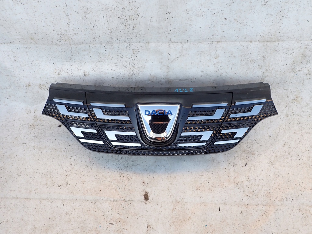 фото №8, Dacia spring 22- решітка радіатора решітка радіатора