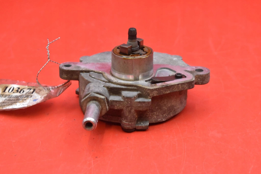 Насос вакуум вакуум a2712301565 mercedes c-klasa w204 1.6 blueeff 156km 07-12 с Разборки