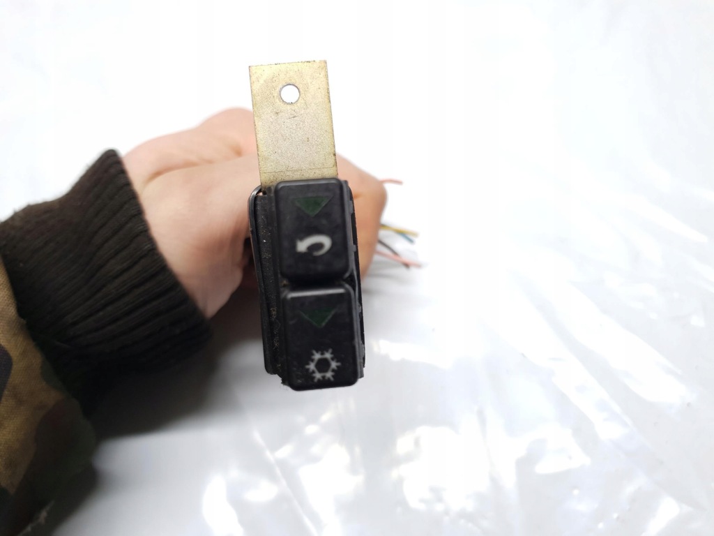 фото №1, Переключатель кондиционера audi a4 b5