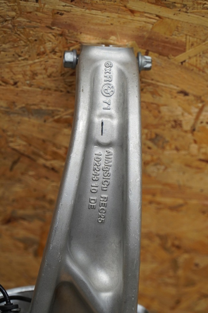 фото №6, Поворотний кулак ступиця перед права 6898332 lub ліва 6898331 bmw 5 g60 23-