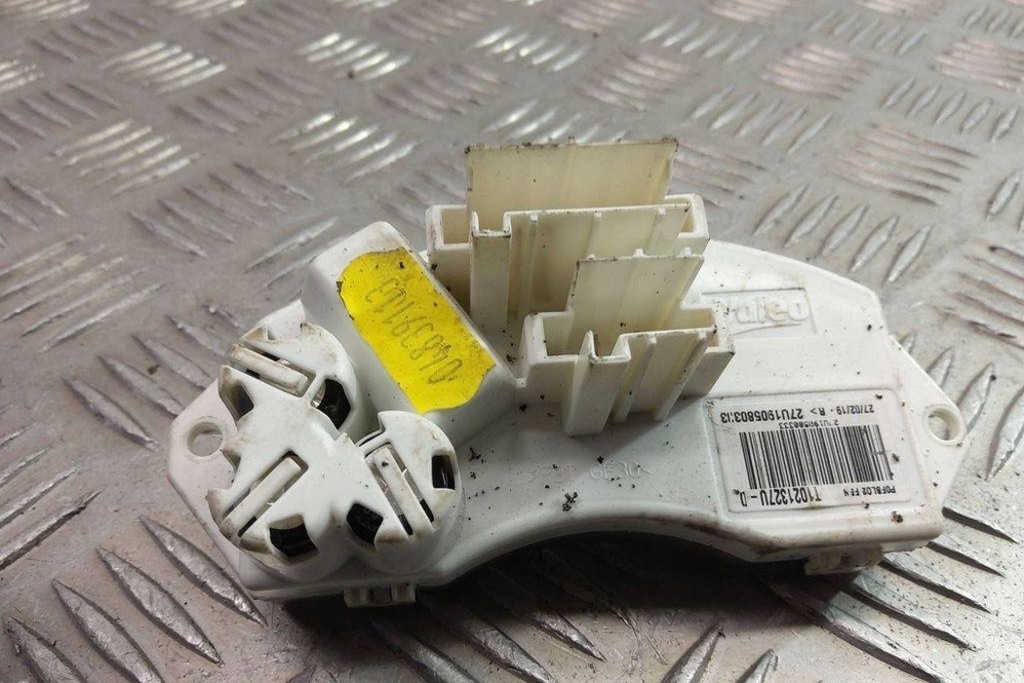 фото №7, Реле вентилятора отопителя bmw 3 coupe e92 t1021327u 2.0l дизель