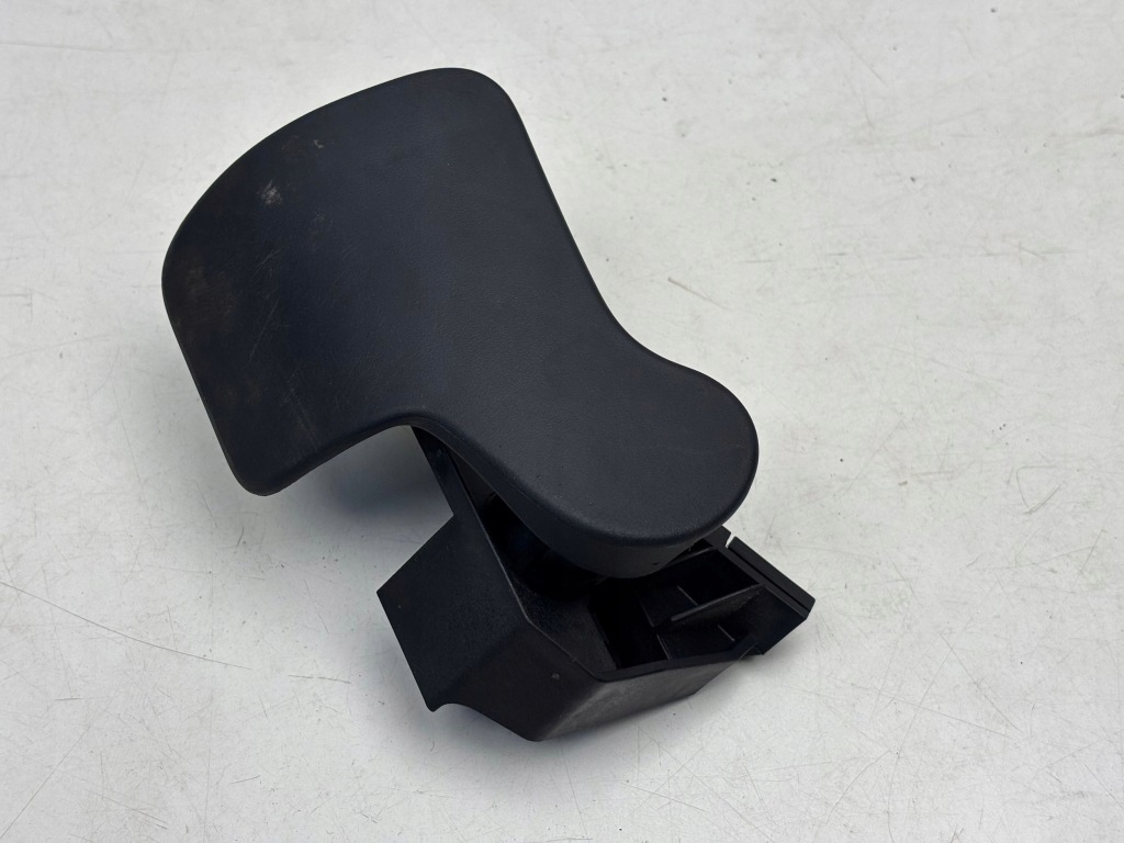 Купити 2012 audi q3 8u ручка відкривання капот 8u2823533