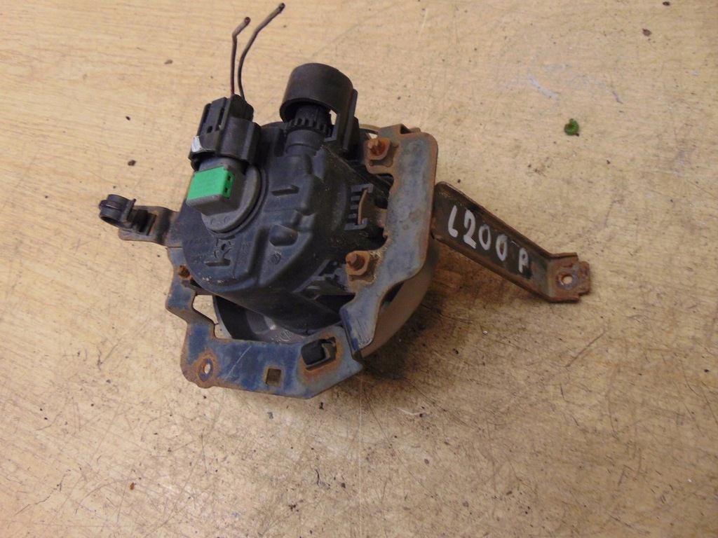 фото №6, Протитуманна фара правий mitsubishi l200 kompletny з корпус