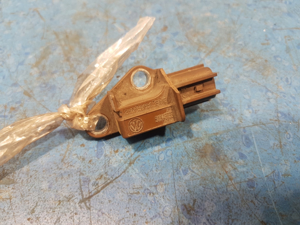 фото №5, Audi a4 b8 датчик удара 8k0959651