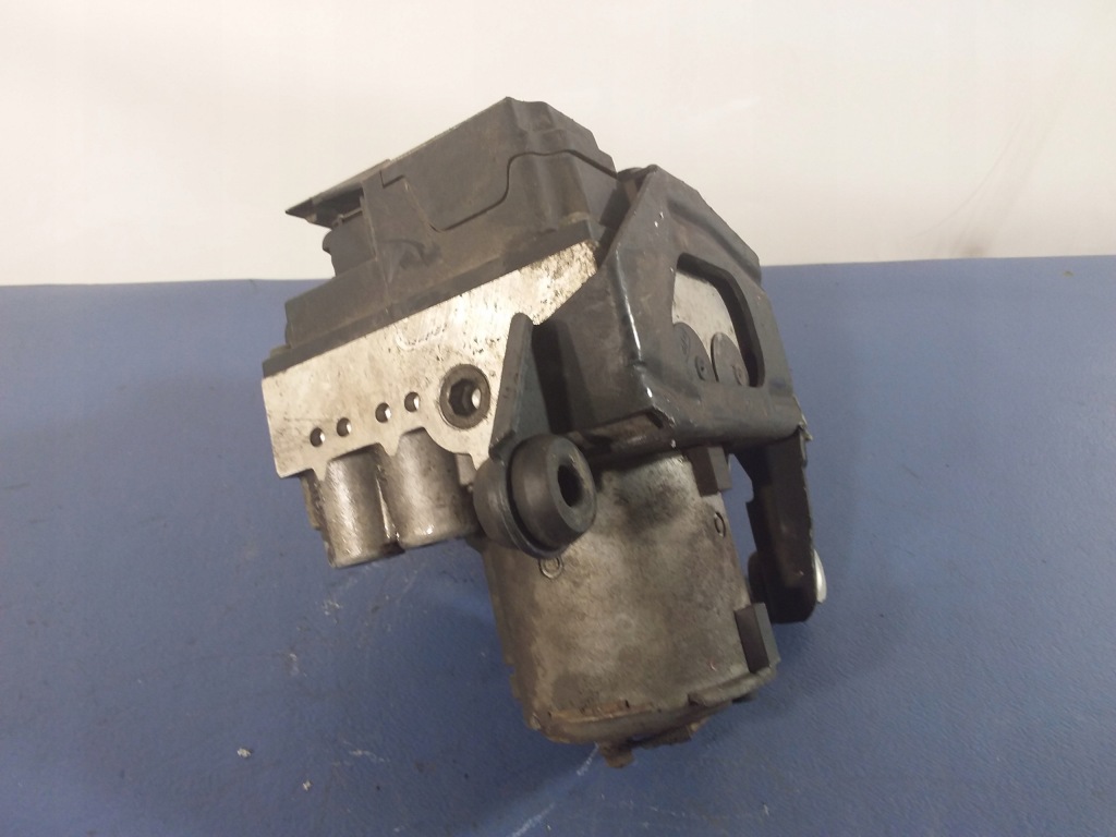 Audi a4 b5 1.8 b насос abs 8d0614111 Оригинал