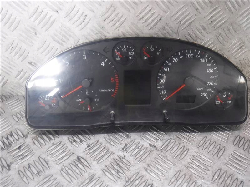 фото №1, Счетчик приборы audi a6 c5 2.5 tdi