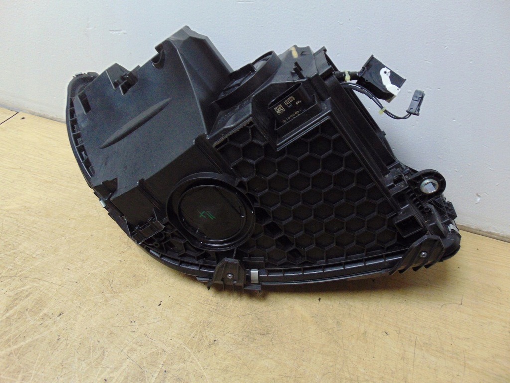 фото №11, Лампа ліва перед mercedes w206 europa a2069067103