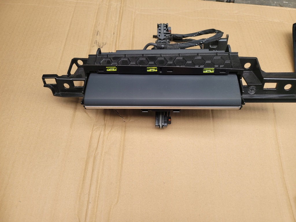 фото №1, Подъемник дисплея mmi audi a6 c7 a7 4g1919601c