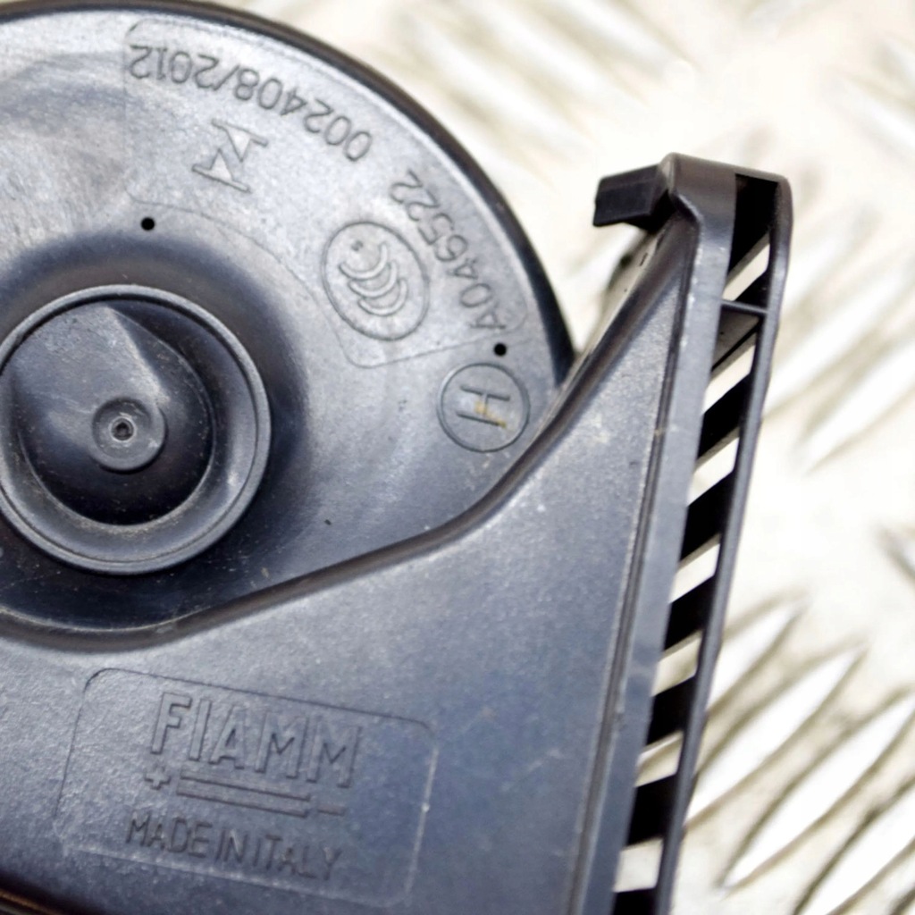 фото №7, Jaguar f-pace 2019 клаксон