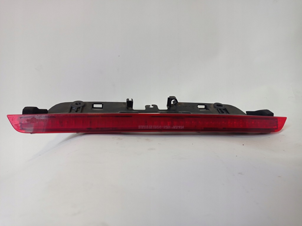 фото №7, Третій світло стоп mazda 323f b25r51580