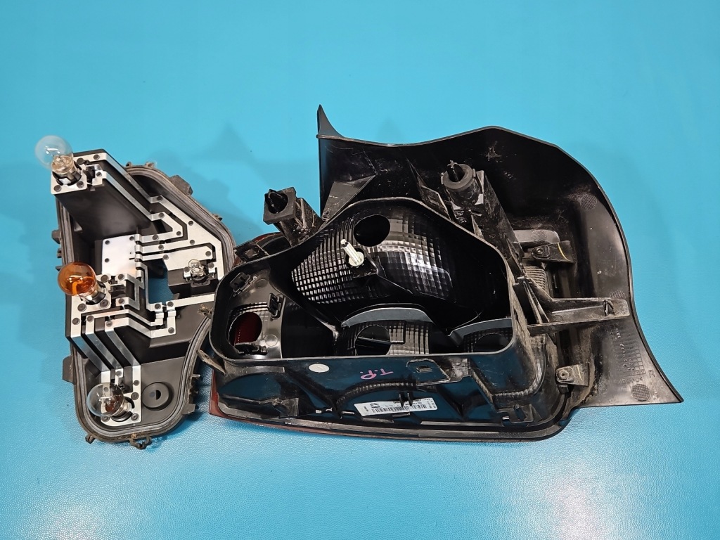 фото №10, Лампа задня права citroen c4 cactus 14- valeo europa