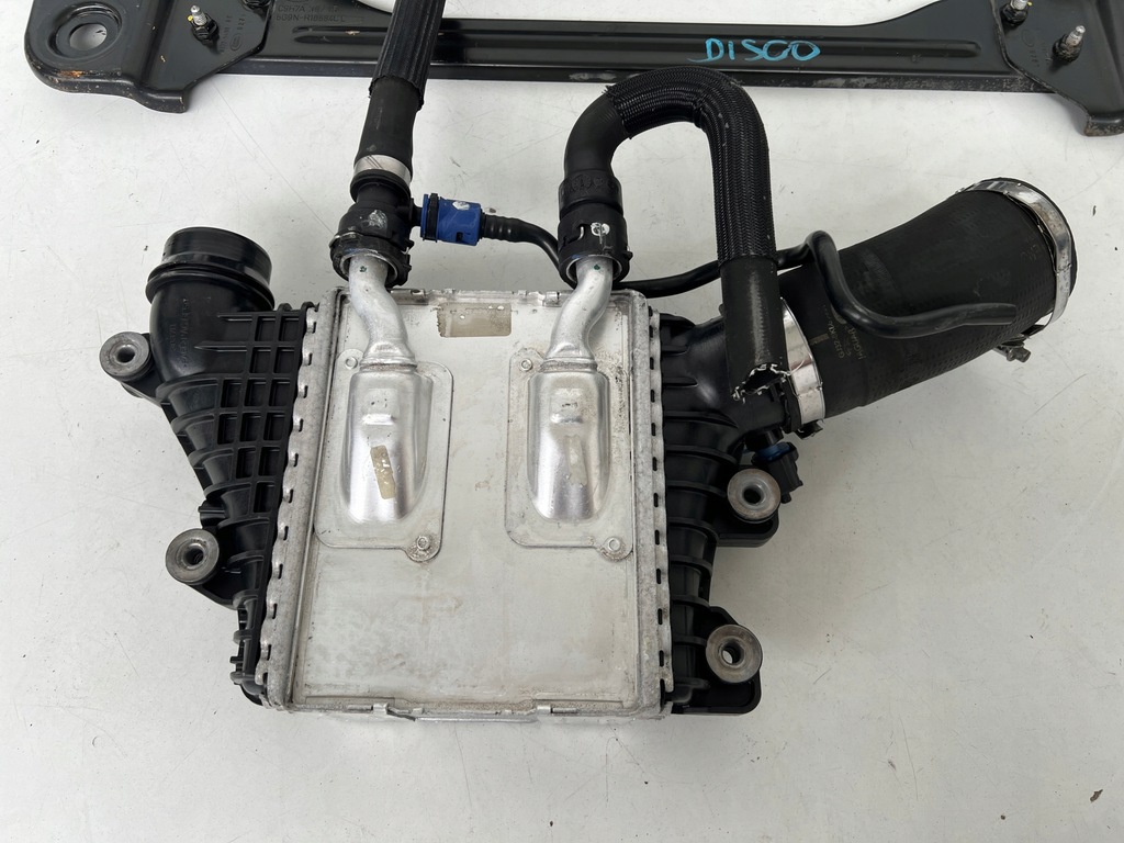 фото №3, Pas передний радиатор land rover discovery sport