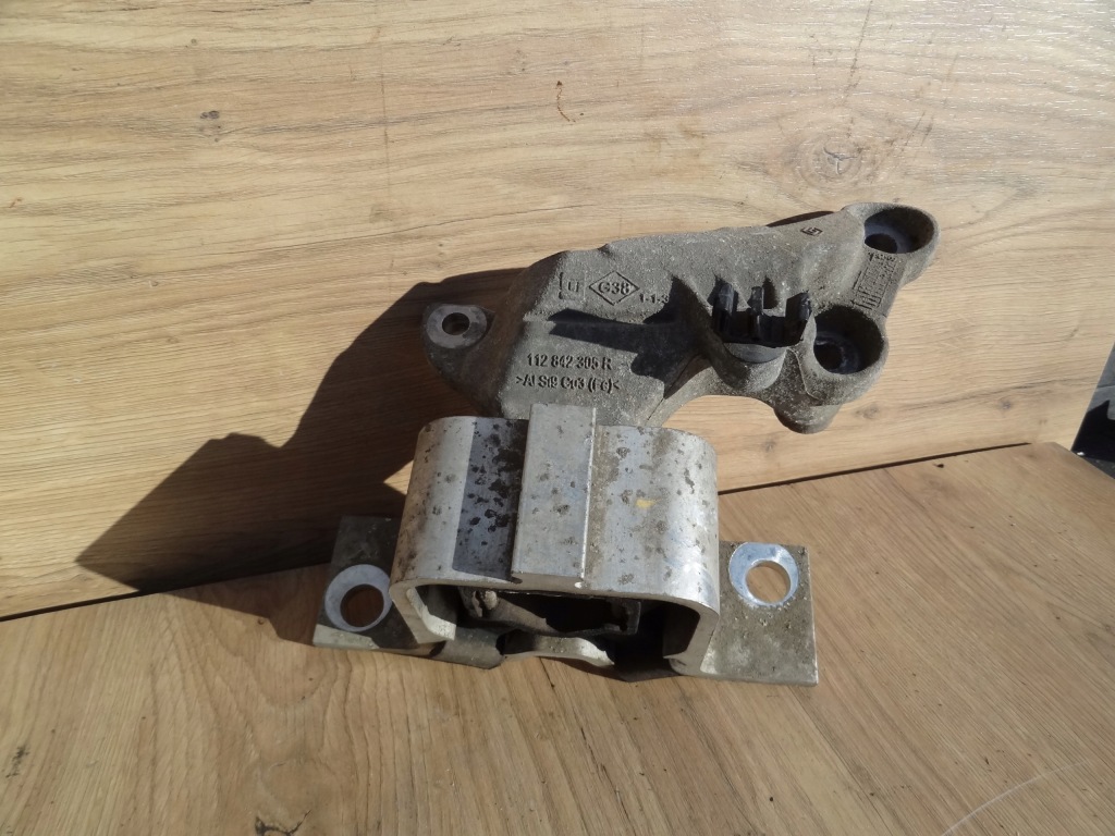 фото №1, Dacia dokker 2018 1,6 sce кронштейн подушка двигателя правая оригинал