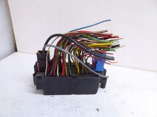 фото №5, Peugeot 306 lift 99-01 коробка предохранителей 2.0 hdi