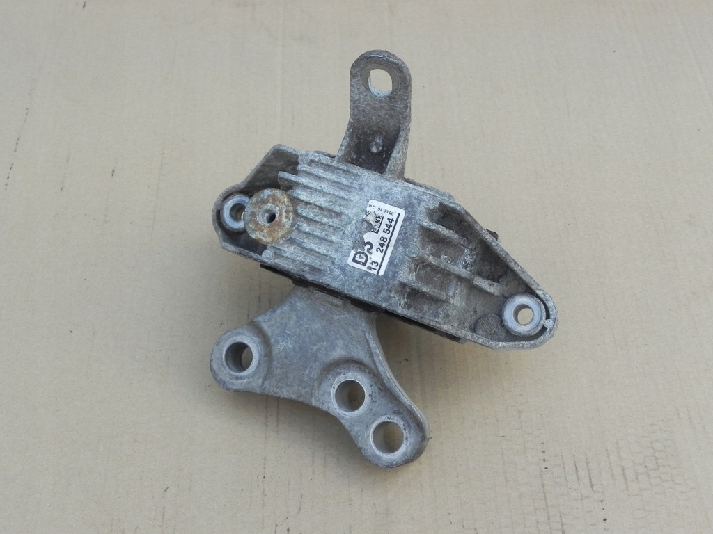 фото №1, Opel zafira c 1.6cdti подушка двигуна кронштейн