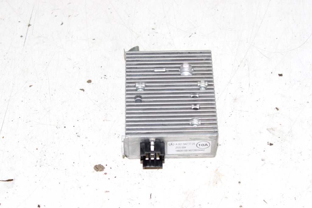 Купити Перетворювач напруги модуль mercedes actros mp4 a0015421725