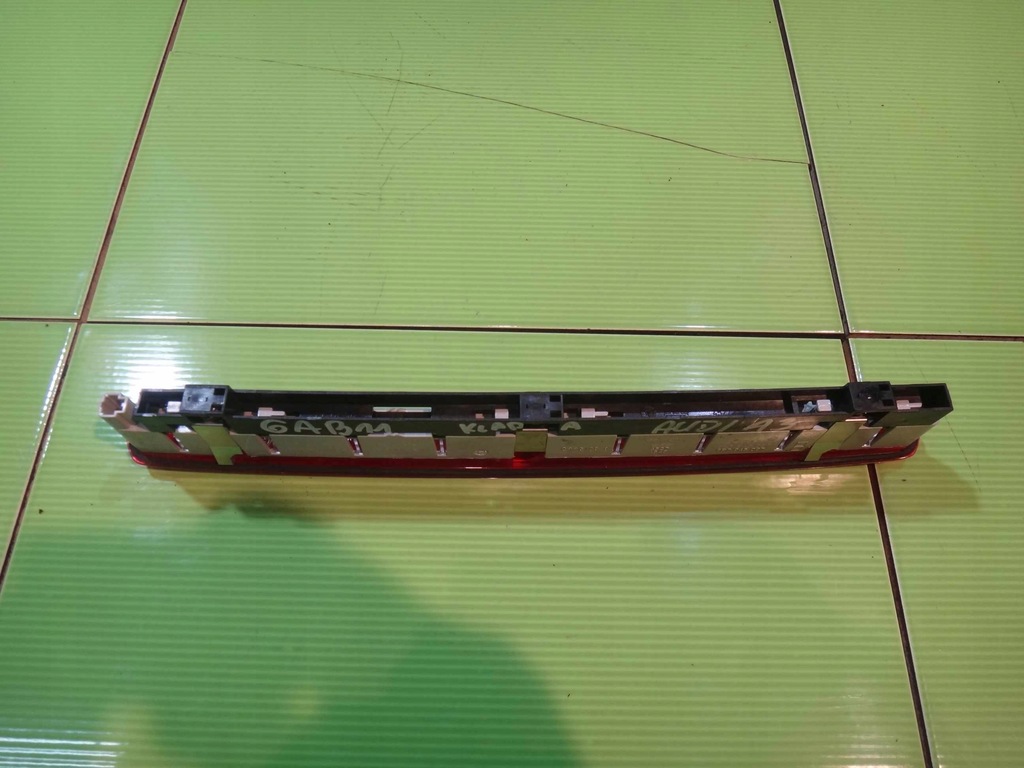 фото №4, Audi a3 8p lift 09r cabrio свет лампа стоп