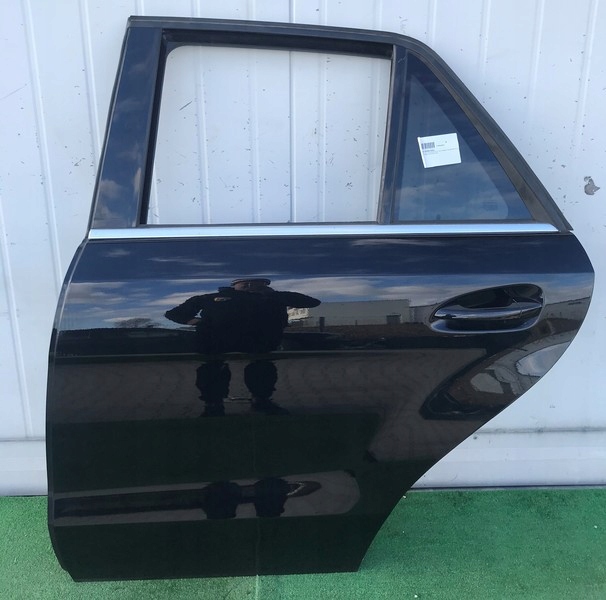 Купити Mercedes ml w166 двері задні ліва чорні 197