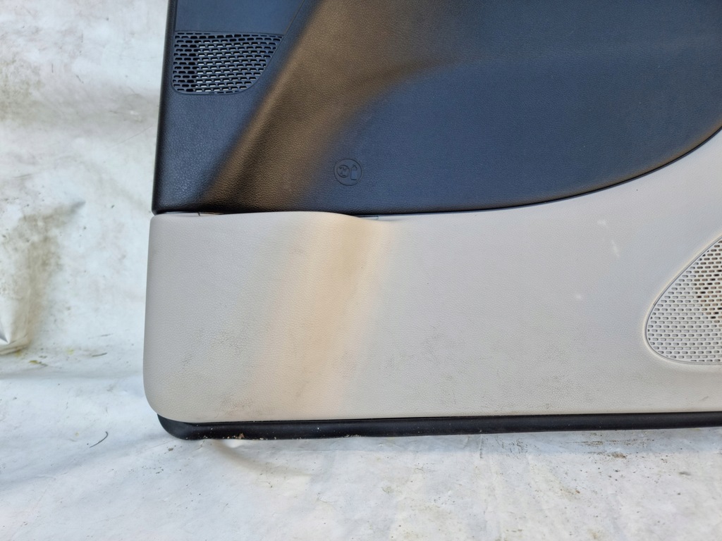 фото №7, Chrysler pacifica 3.6 обшивка дверь правый задняя пассажира 17r