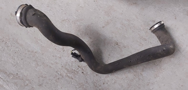 Купити Audi a4 b8 a5 труба шланг інтеркулер 8k0145673an